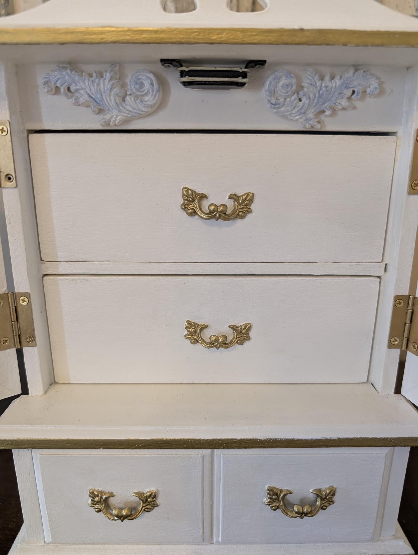 Vintage Custom Hand Painted Shabby Chic Tabletop Birds White & Gold Jewelry Box