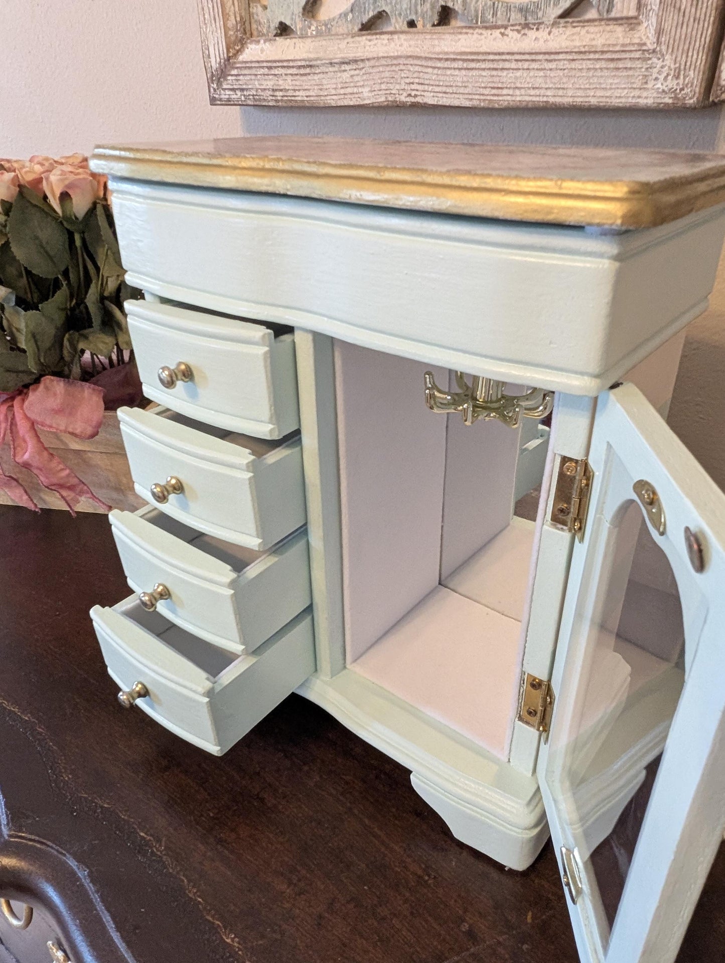 One of a Kind Vintage Hand Painted Tabletop Green White & Gold Jewelry Box