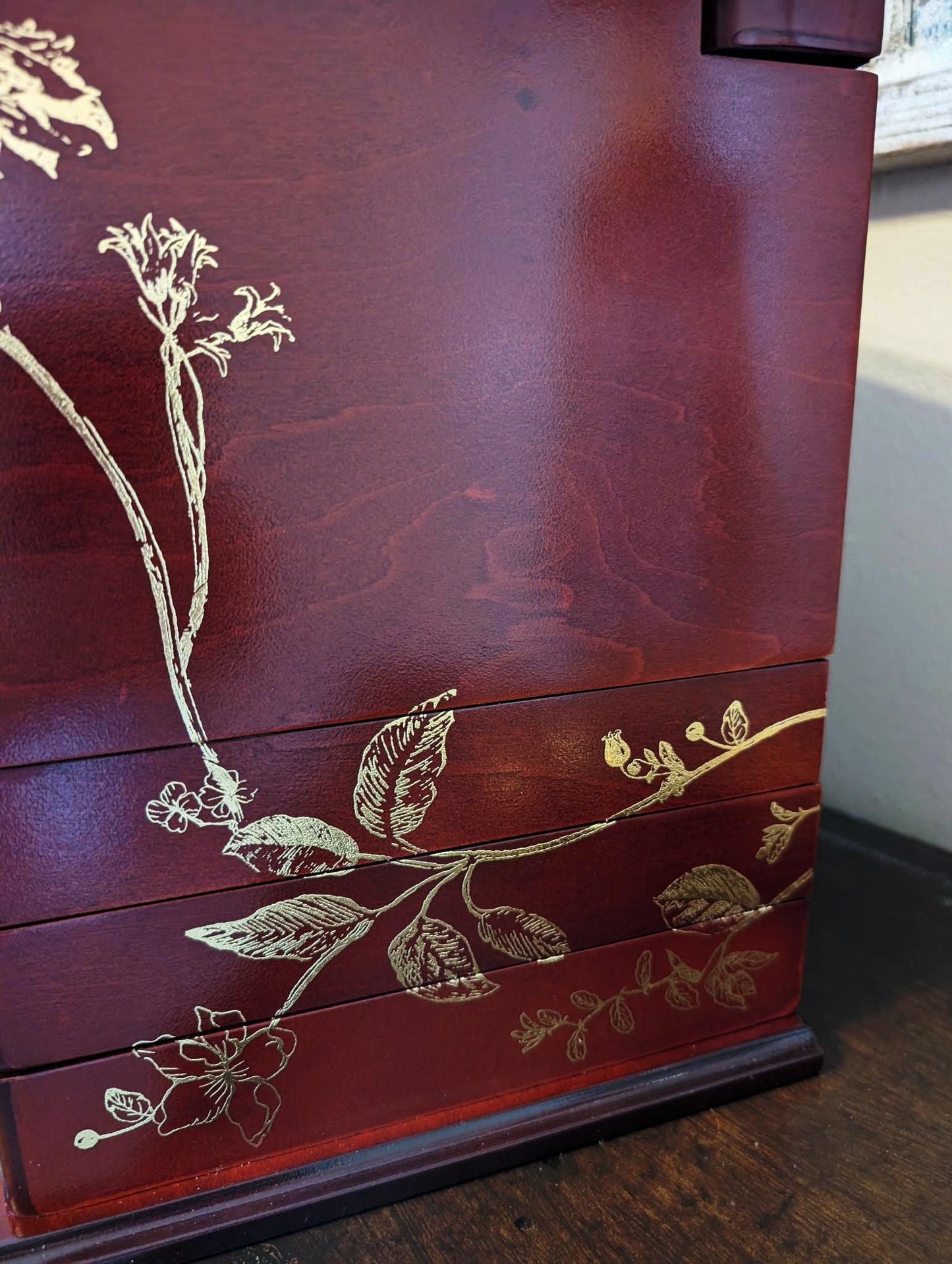 Vintage Lori Greiner Cherry Jewelry Box: Metallic Gold Bird Floral Design, Extra Large