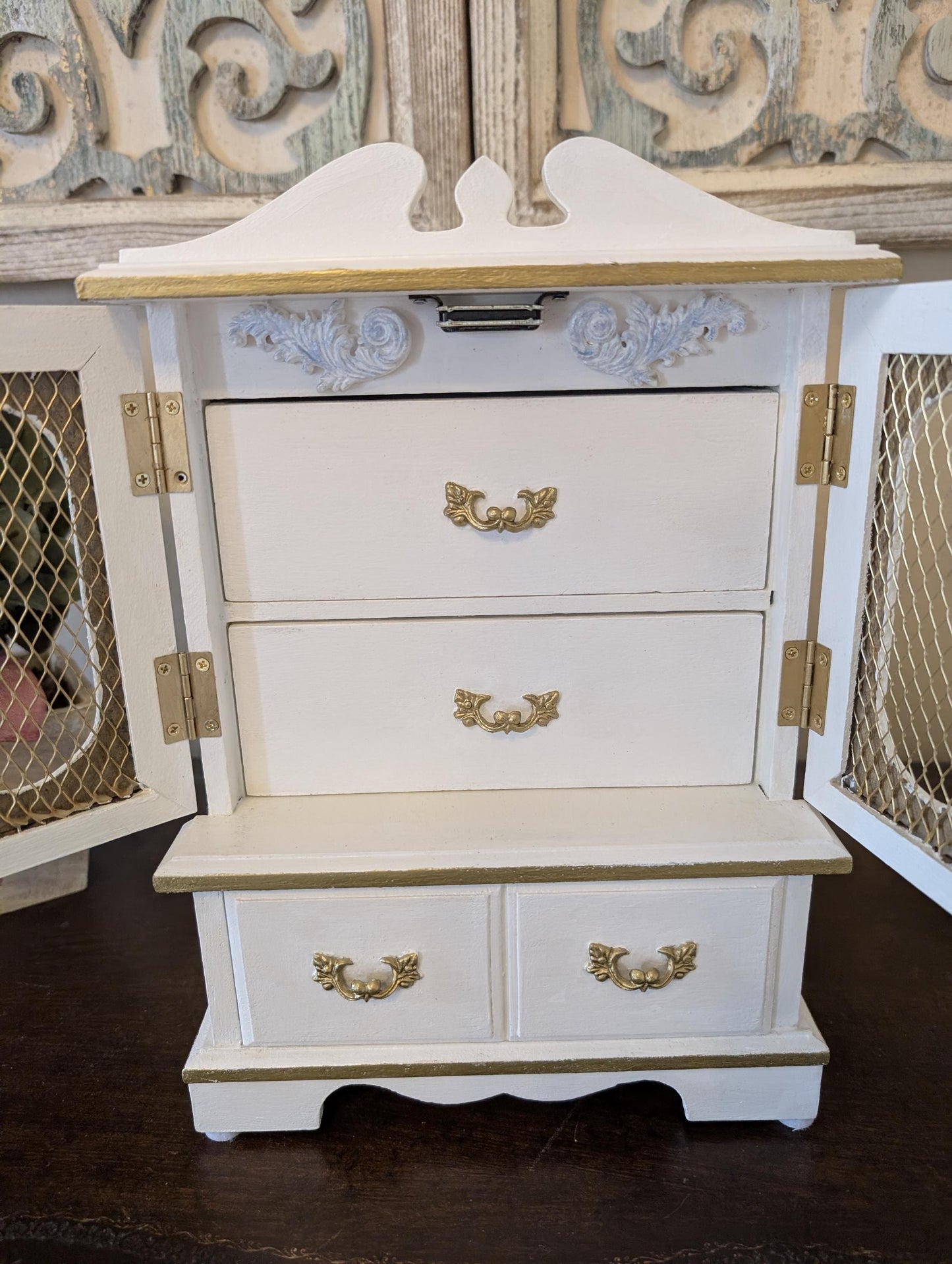 Vintage Custom Hand Painted Shabby Chic Tabletop Birds White & Gold Jewelry Box